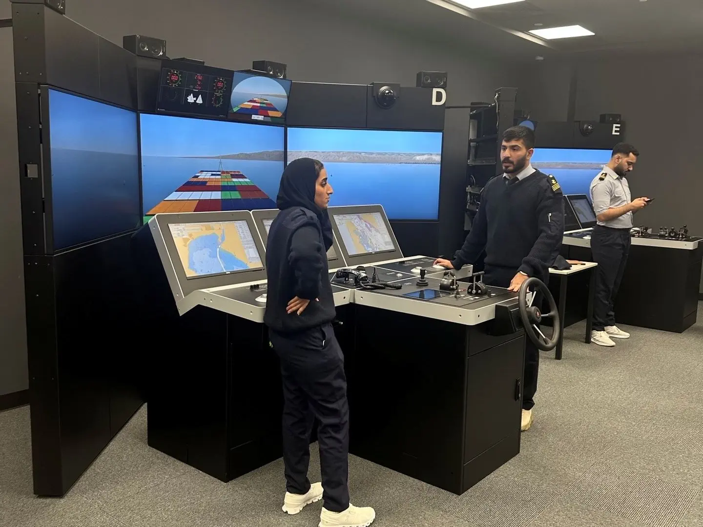 ECDIS Simulator ECDIS Simulator