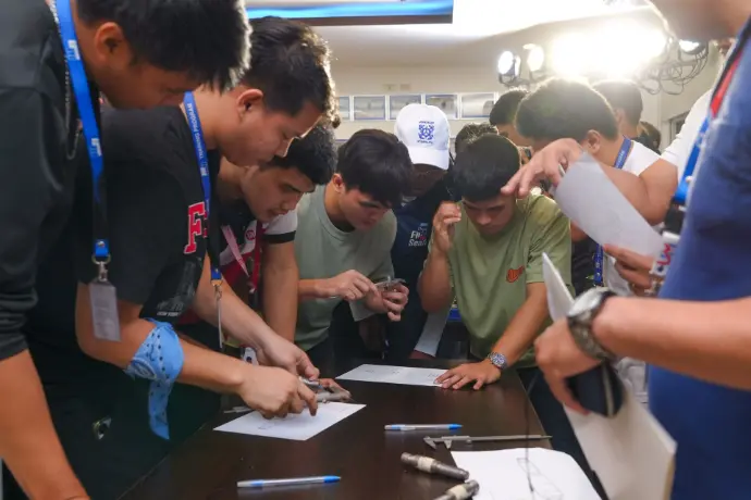 Engine: Measuring a Metal Piece using Vernier Caliper